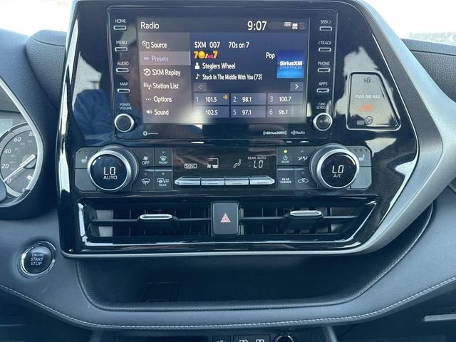 2022 Toyota Highlander XLE