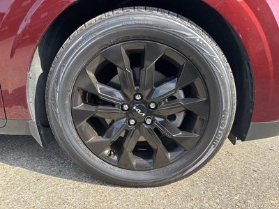 2022 Kia Carnival SX