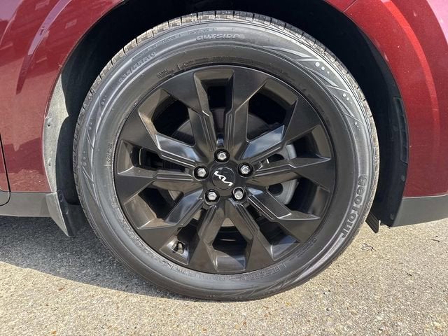 2022 Kia Carnival SX