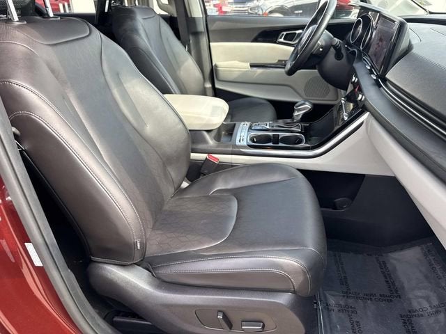 2022 Kia Carnival SX