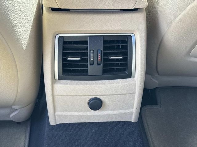 2017 BMW 3 Series 320i