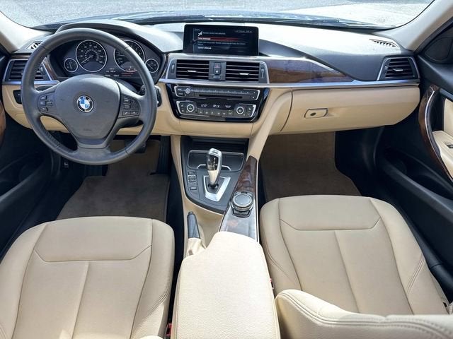 2017 BMW 3 Series 320i