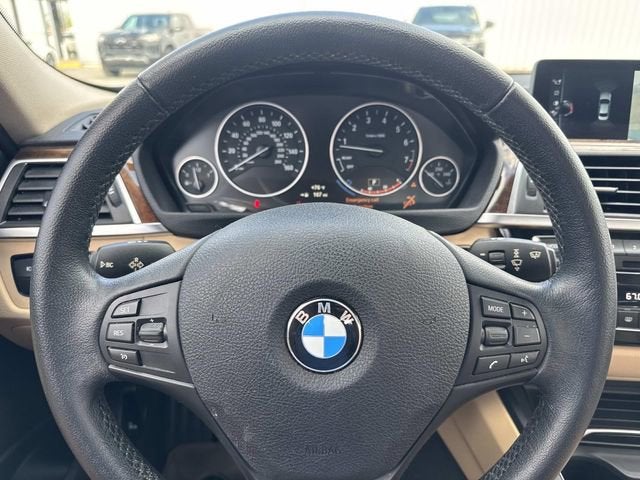 2017 BMW 3 Series 320i