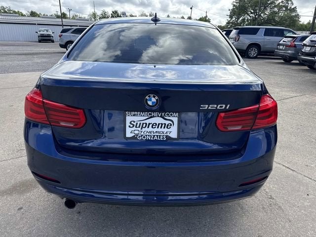 2017 BMW 3 Series 320i