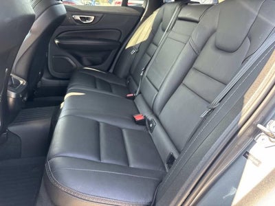 2020 Volvo V60 Cross Country T5