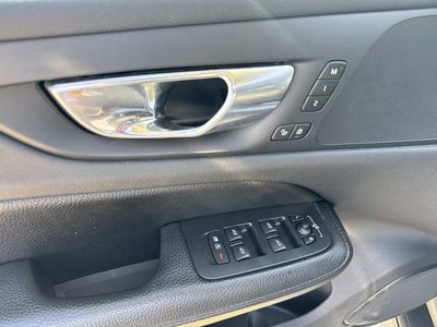 2020 Volvo V60 Cross Country T5