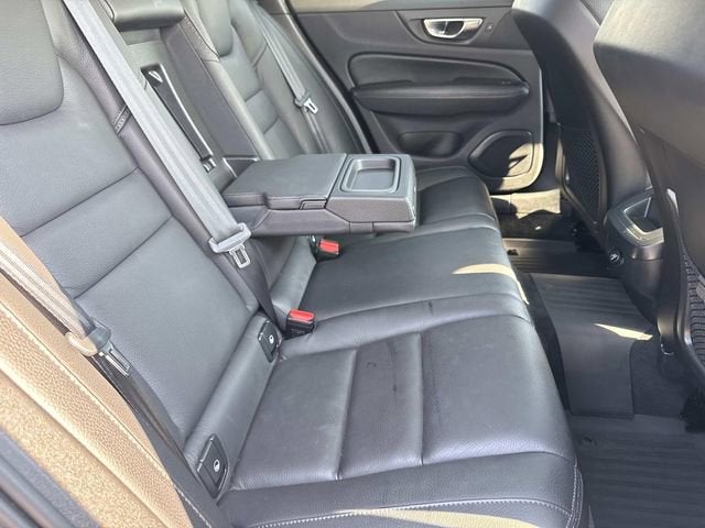 2020 Volvo V60 Cross Country T5