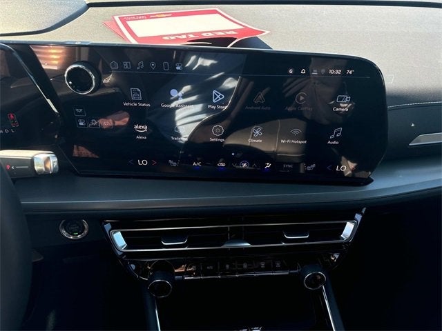 2025 Chevrolet Traverse FWD LT