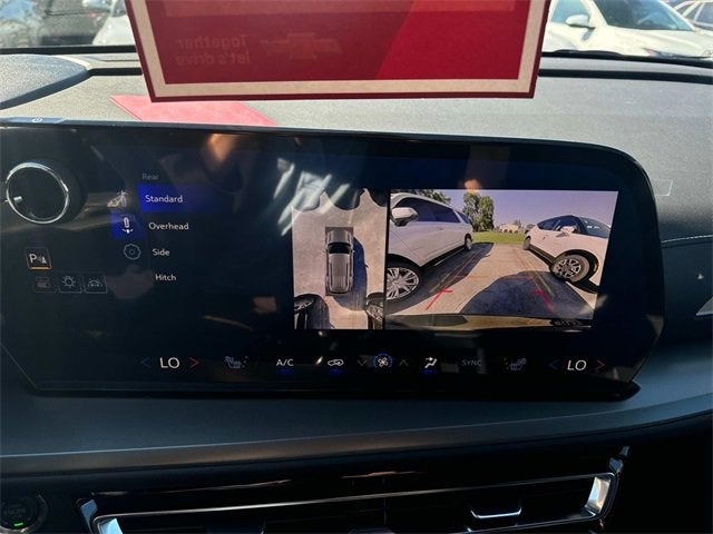 2025 Chevrolet Traverse FWD LT