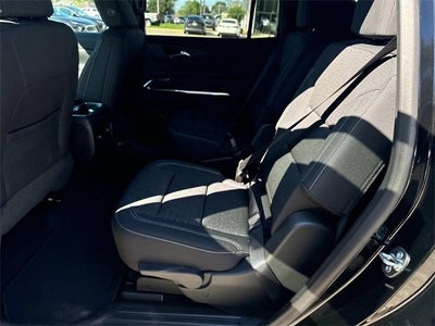 2025 Chevrolet Traverse FWD LT